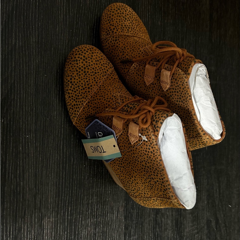 TOMS Women's Kala Suede Wedge Bootie